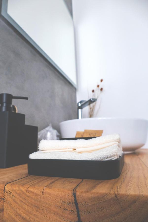Le Dimore Del Borgo - Room & Breakfast กัมโปมาริโน ภายนอก รูปภาพ